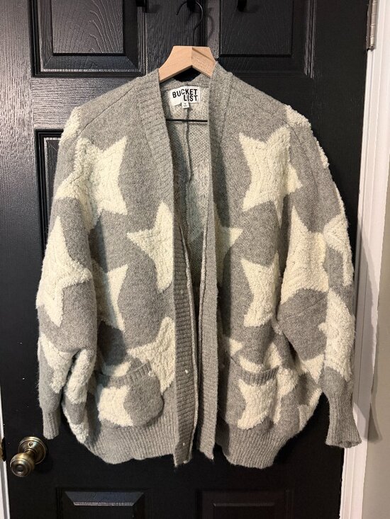 BUCKETLIST Sweaters - NWOT Buket List Oversized Heavy Weight Cardigan Sweater Gray White Medium